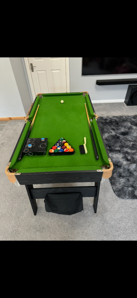 Compact Pool Snooker Table – Complete Set, Good Condition