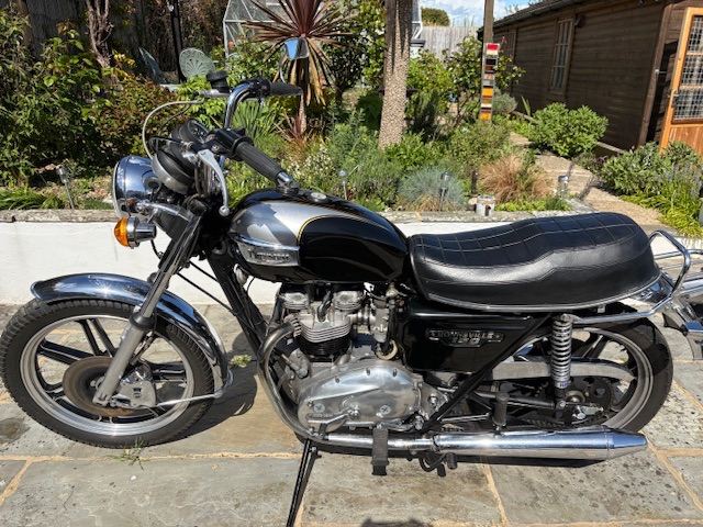 Triumph, 1980, 744 (cc)