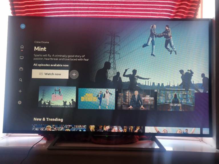 42 INCH SONY BRAVIA SMART TV, WITH REMOTE