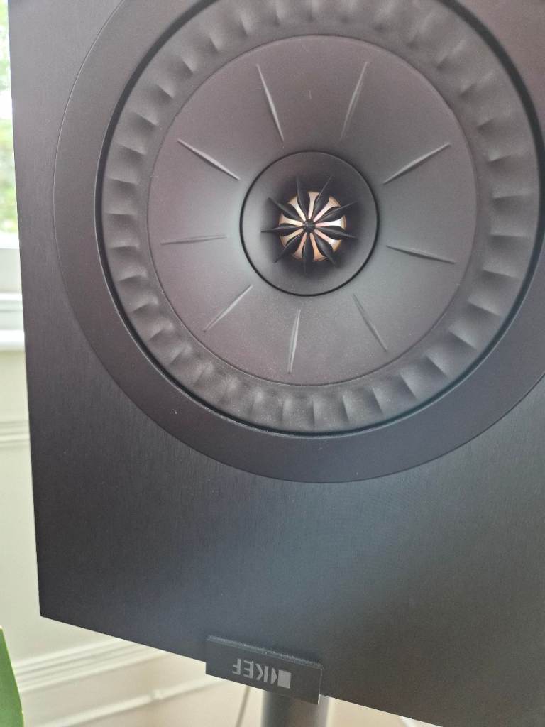 KEF Speakers – Black, Excellent Condition