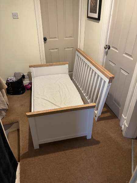 Mothercare Lulworth cot/toddler bed