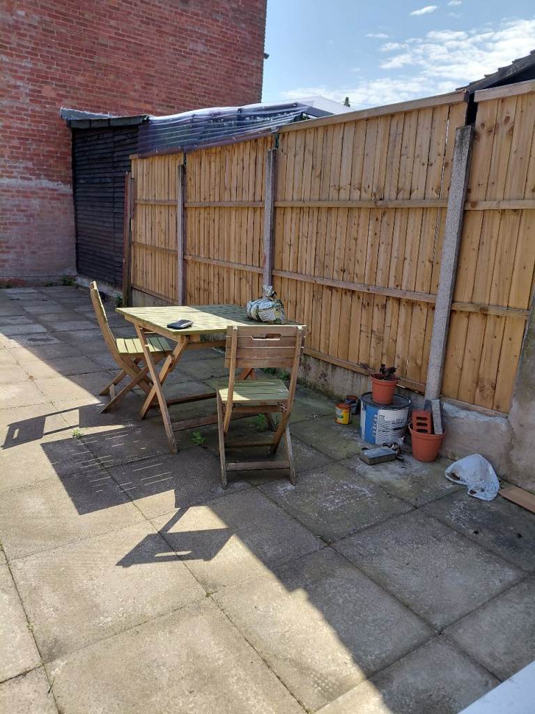 Free garden table and chairs