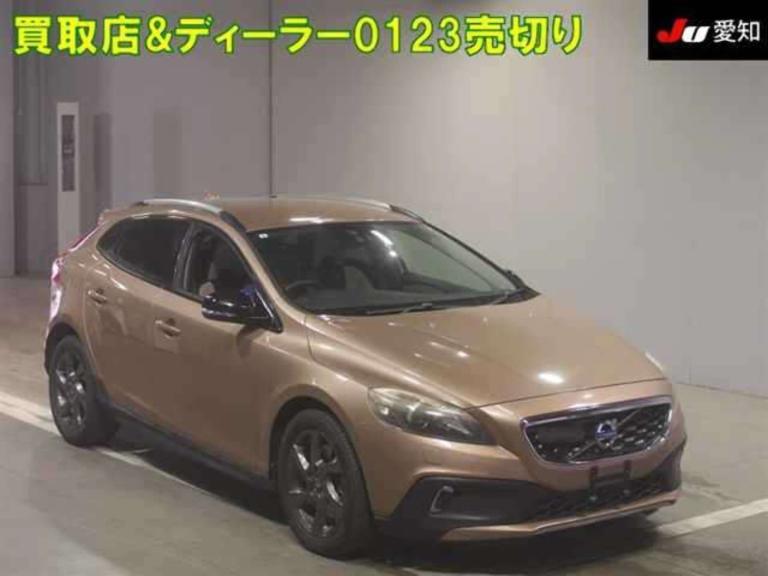 2014 Volvo V40 2.0 T5 R-Design Awd Nav Hatchback 5dr Petrol Auto Euro 6 (s/s) (245 ps) Hatchback ...