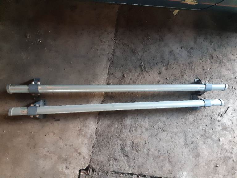 Rhino roof bars / roof rack / roofrack