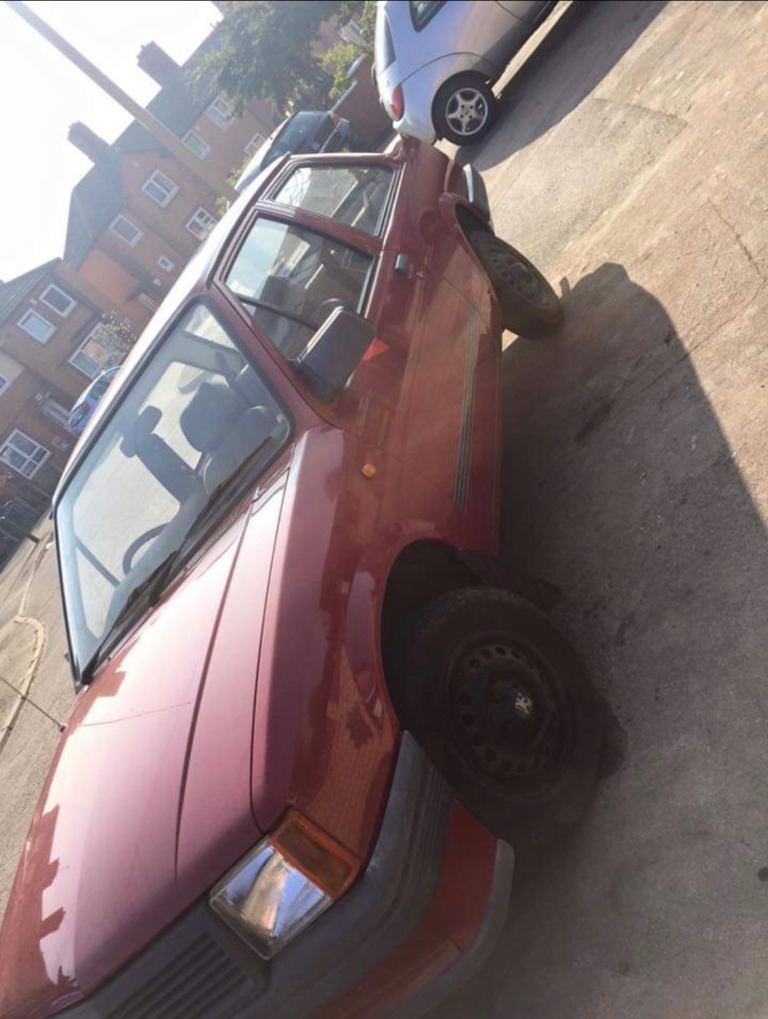 Vauxhall nova saloon mk1