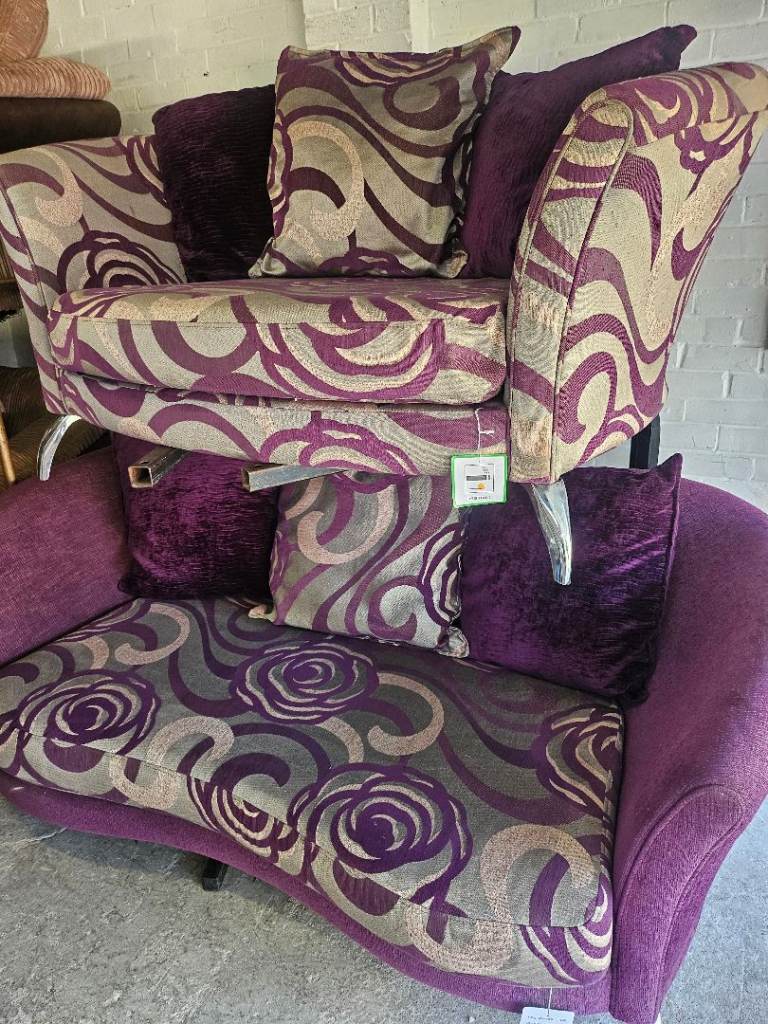 Exdisplay dfs sofa cuddle chair 