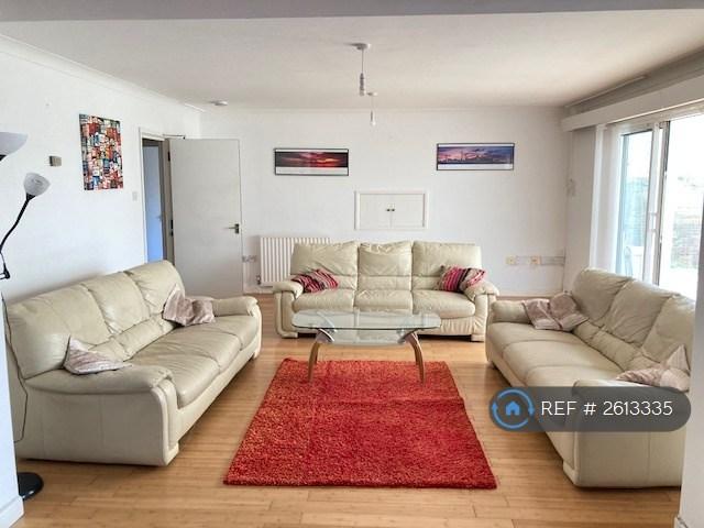 6 bedroom house in Oakwood Road, Southampton, SO53 (6 bed) (#2613335)