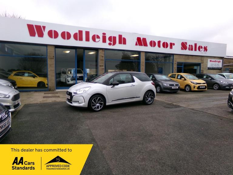 DS AUTOMOBILES DS 3 1.2 PureTech Connected Chic 2017