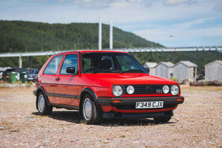 Volkswagen GOLF GTI 16V Manual