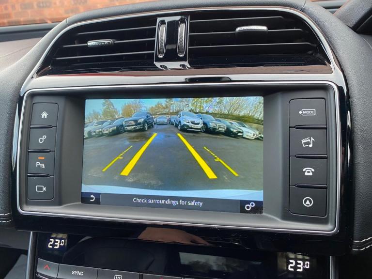 2016 Jaguar XE 2.0d R-Sport Auto Euro 6 (s/s) 4dr SALOON Diesel Automatic