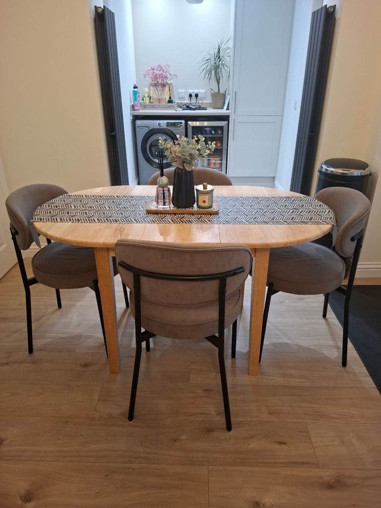 Argos Home Banbury Extending Solid Wood Dining Table – Natural