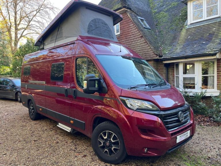 Hymer Yellowstone 2019 4 Belt/Berth van conversion FSH 24k  6.4m leather towbar