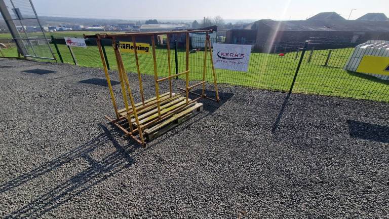 Sheep wool packing stand crate farm livestock tractor 