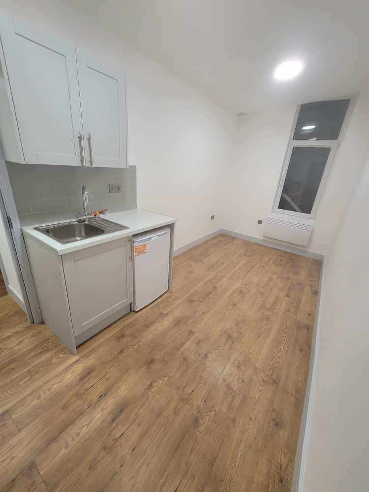 HMO Studio Flat – Kingston Upon Thames Area - KT1 2HG – DSS Welcome (35+)