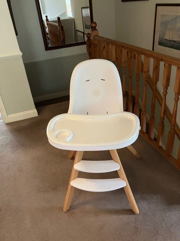 White Baby High Chair with Wooden Legs – Good Condition