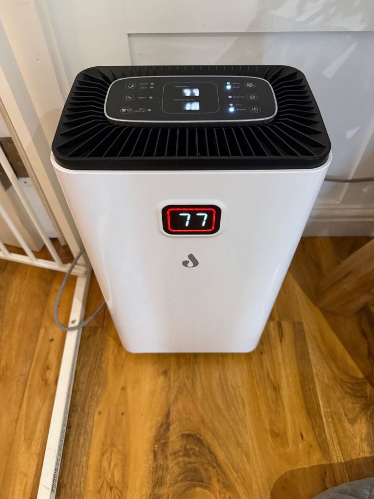 Dehumidifier 