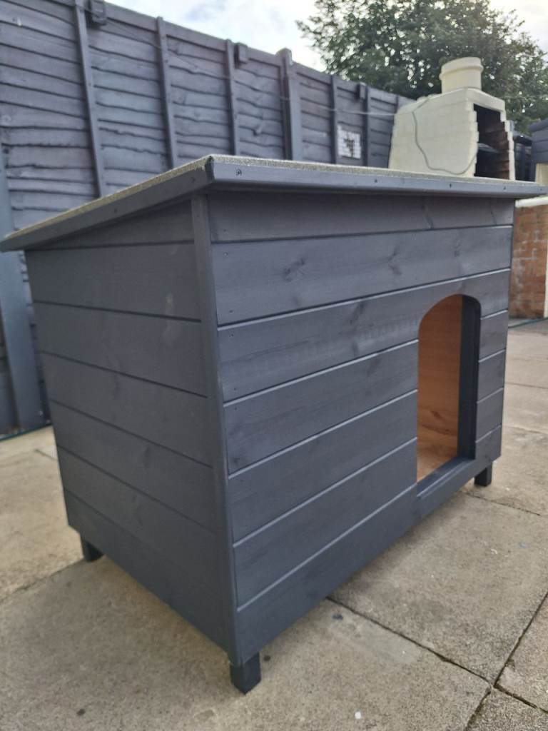 LARGE DOG KENNEL (NEW AND UNUSED)