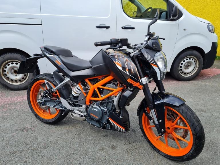 November 2016 KTM Duke 390 Only Six Thousand Miles From New, DUKE, 2016, 373 (cc)