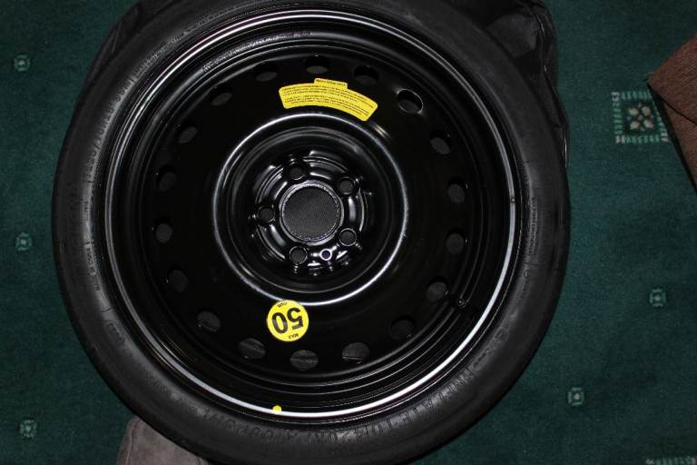 Volvo EX30 Space Saver Spare Wheel plus toolkit