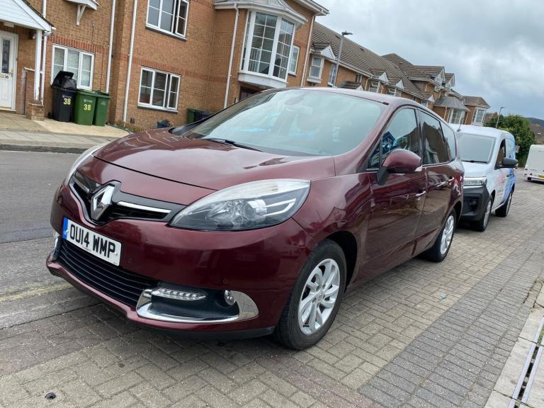 2014 Renault Grand Scenic 1.5 dCi Dynamique TomTom 5dr EDC MPV DIESEL Automatic