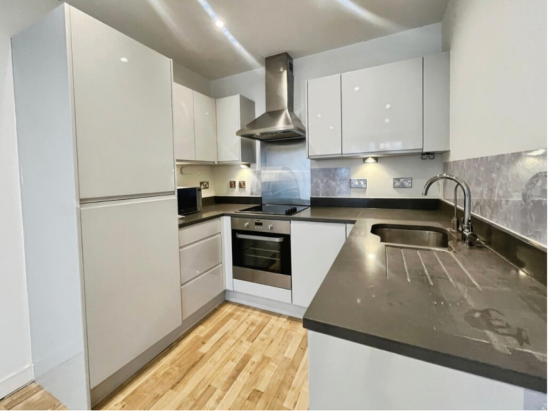 ONE BEDROOM FLAT TO RENT - HOUNSLOW (ALL BILLS INCLUDED)