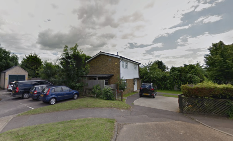 BENEFITS ACCEPTED - Studio Flat Available in Dagenham Havering RM13