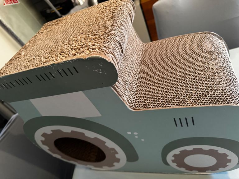 Cat scratcher 