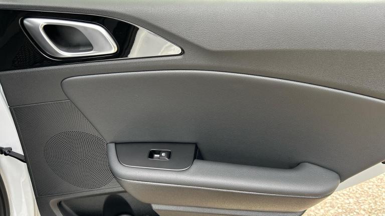 2025 Kia XCeed 1.5 T-GDi MT 3 HATCHBACK Petrol Manual