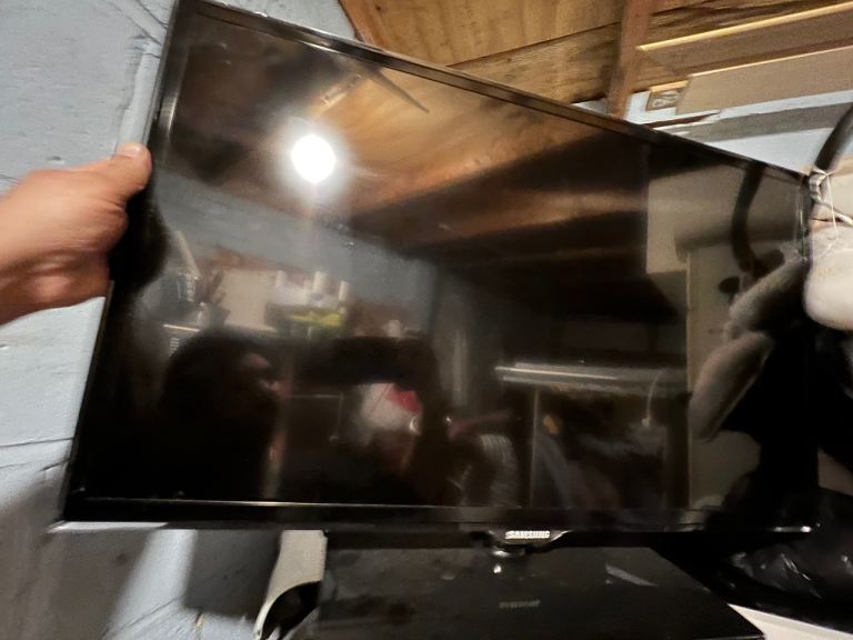 Samsung LED Smart TV - Black, Good Condition