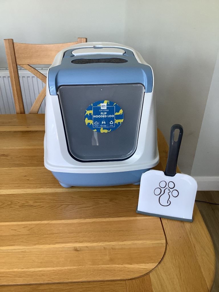 New Pets at Home Large Litter Box and Scoop