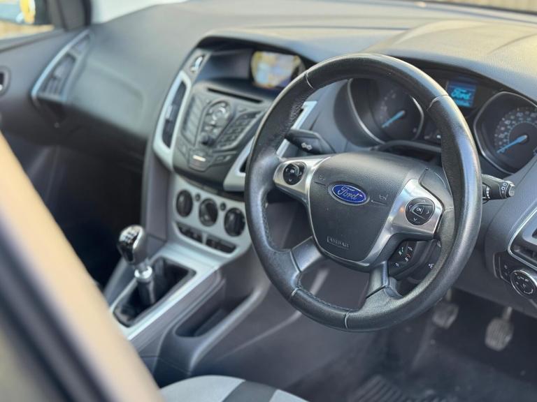 2012 Ford Focus 1.6 TDCi 115 Zetec 5dr HATCHBACK DIESEL Manual