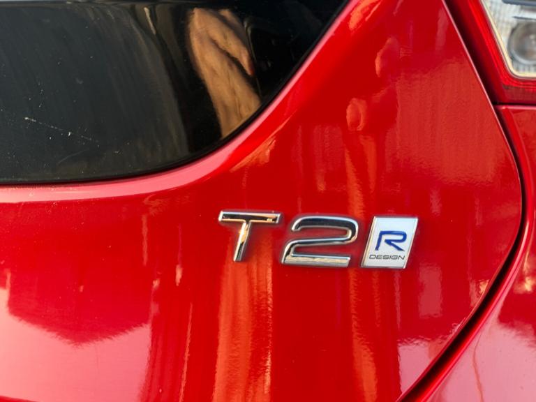 2016 Volvo V40 T2 [122] R DESIGN 5dr Geartronic HATCHBACK Petrol Automatic