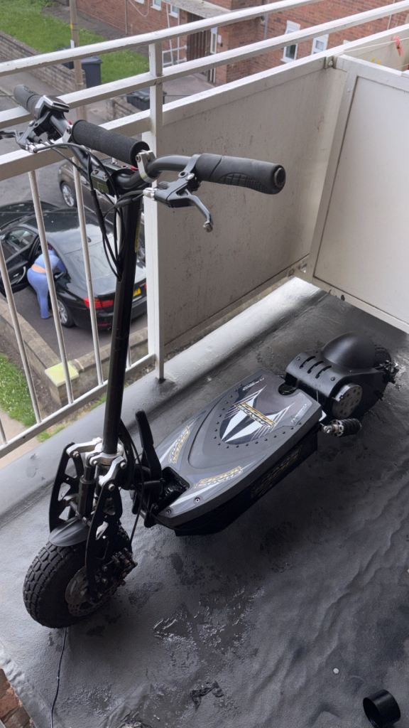 Electric scooter