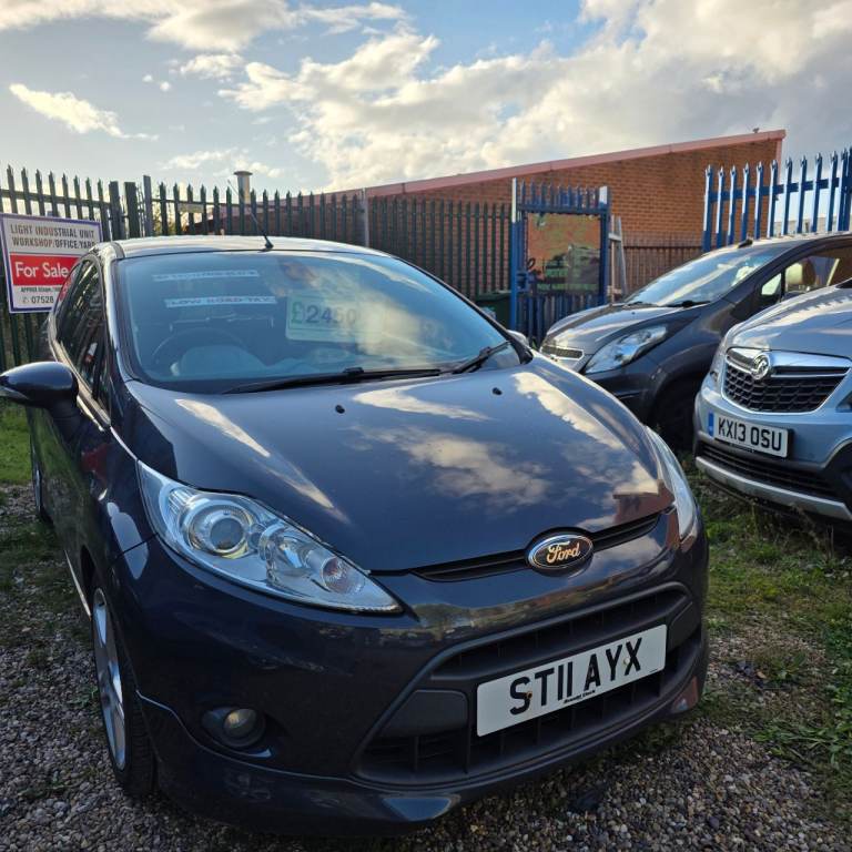 FORD FIESTA MK7 ZETEC S EDITION 1.6 DIESEL 95 BHP YEAR 2011 12 MONTHS MOT&£20 ROAD TAX PEAR YEAR!!!