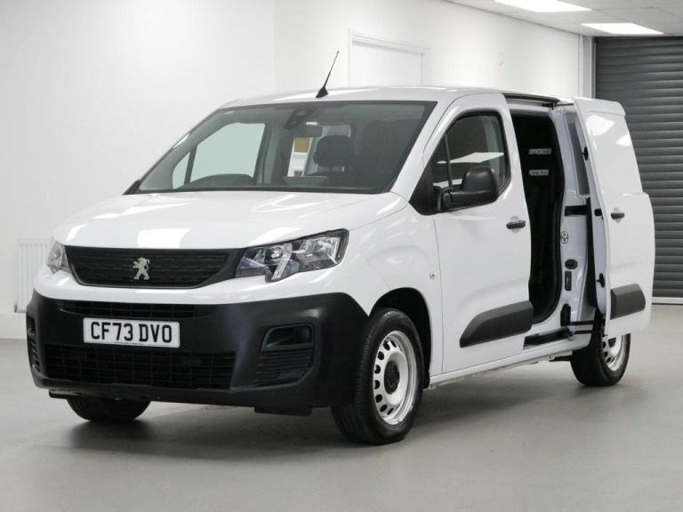 73 PEUGEOT PARTNER 1.5 BLUEHDI 100 BHP LONG PROESSIONAL PREMIUM PLUS + CREW