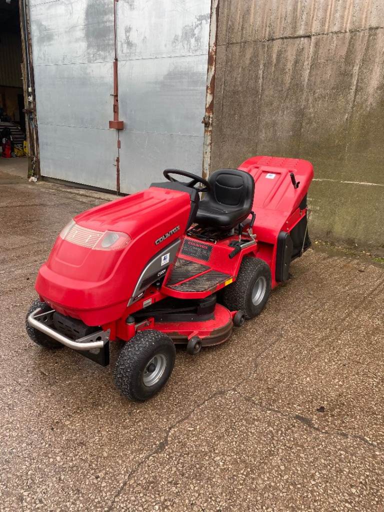 COUNTAX C500H RIDE ON MOWER FOR SALE.