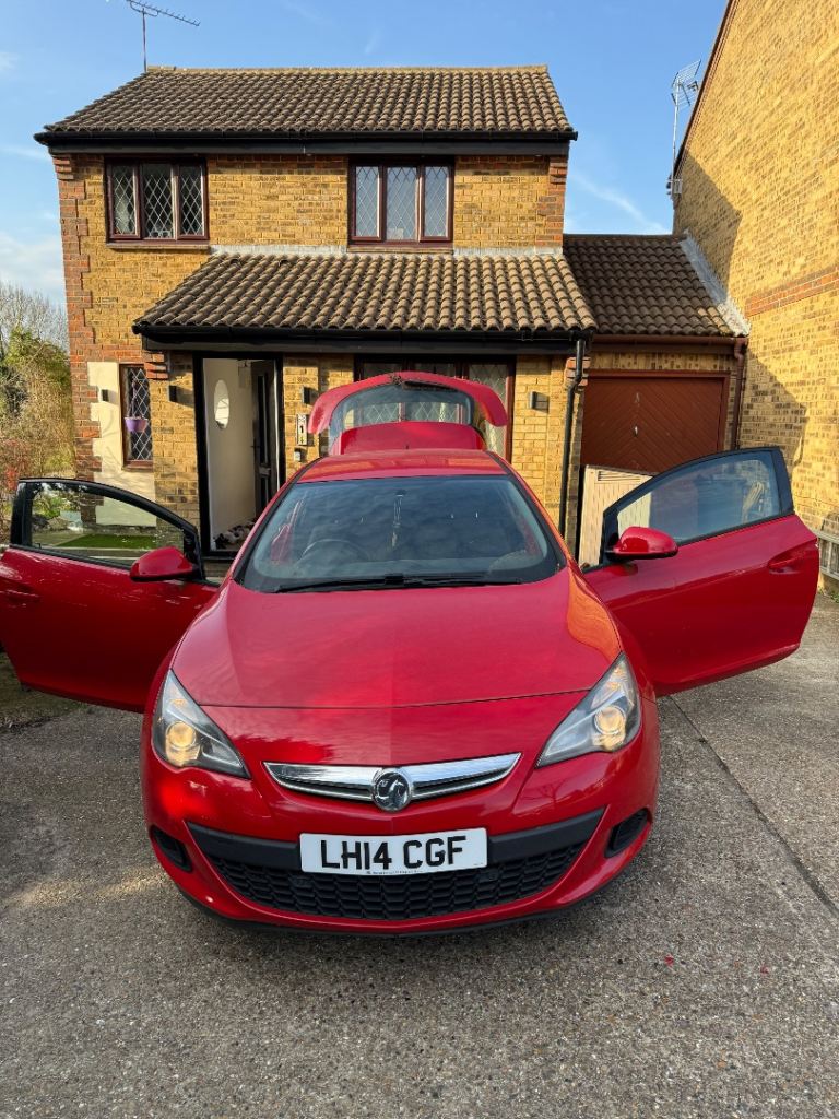 Vauxhall, ASTRA GTC, Hatchback, 2014, Manual, 1364 (cc), 3 doors