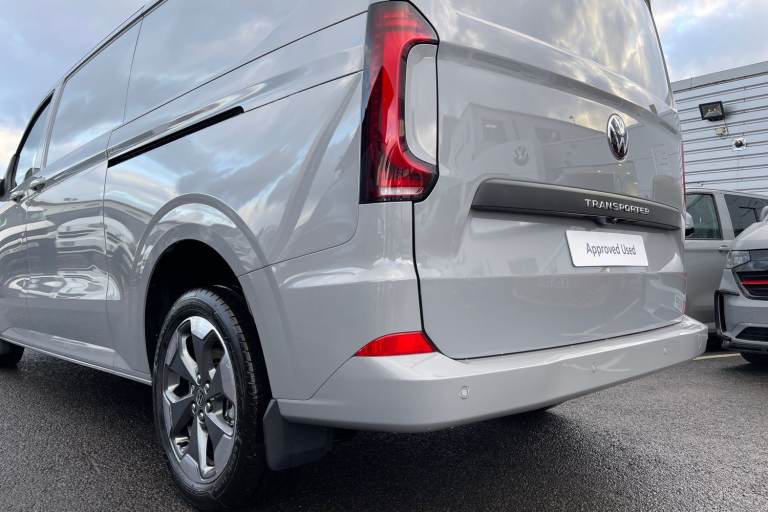 2025 Volkswagen Transporter 2.0 TDI 170PS Commerce Pro Van Auto-Tailgate Van DIESEL Automatic