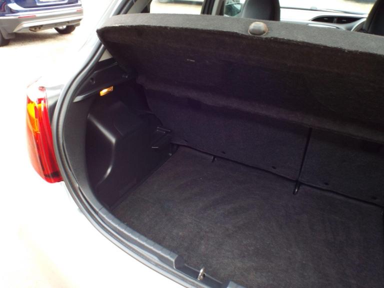  Toyota Yaris 1.33 Dual VVT-i Excel Euro 5 5dr Euro 5 Petrol Manual
