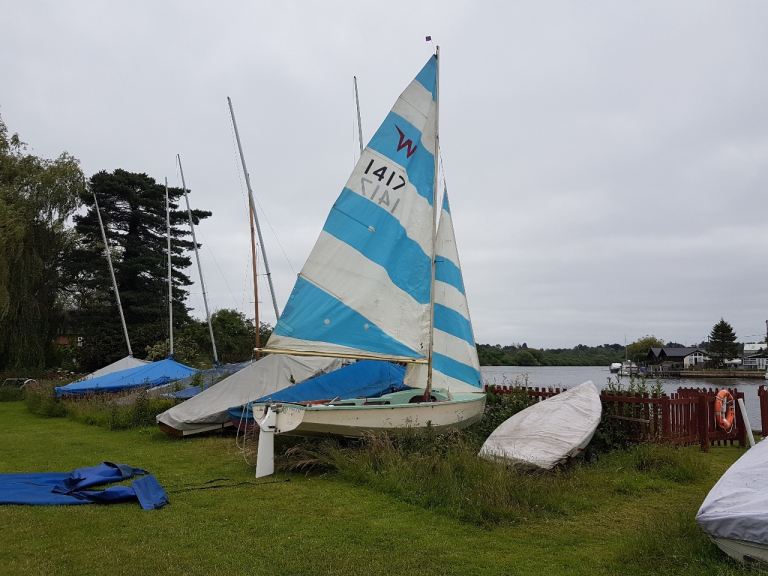 Wayfarer sailing dinghy 