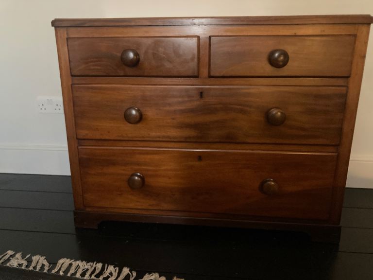 Solid Wood Chest of Drawers – Good Condition