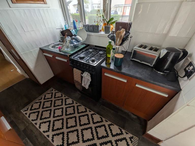 Used kitchen for sale. - OPEN TO OFFERS
