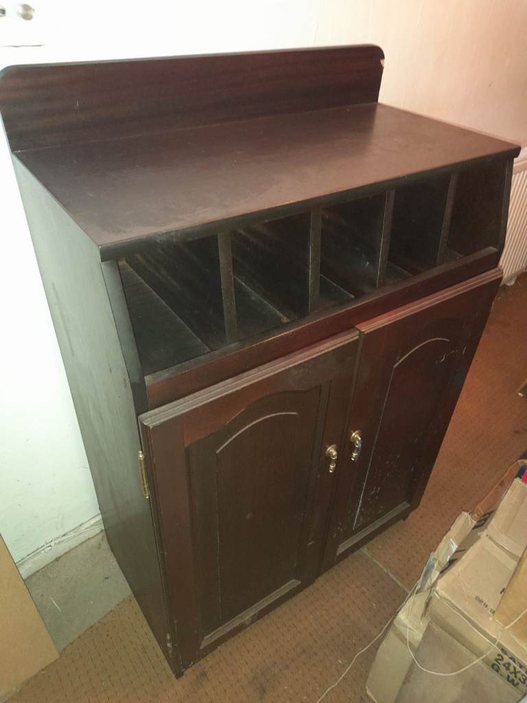 Hospitality Condiment/Cutlery Station/Cupboard (Cafe_RestaurNt/Pub)