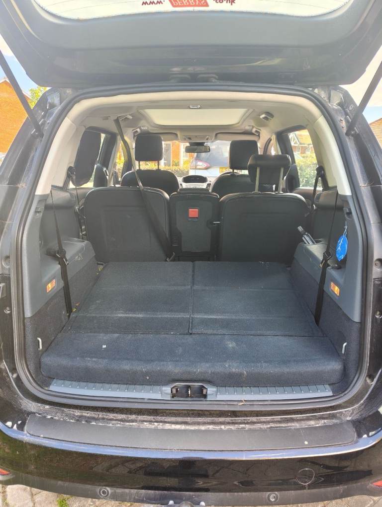 For Sale: Ford Grand C‑Max – Black – 7 Seater