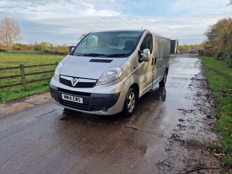 2014 Vauxhall Vivaro 2900 SPORTIVE  Silver  Drives Perfect  8mth MOT  157k