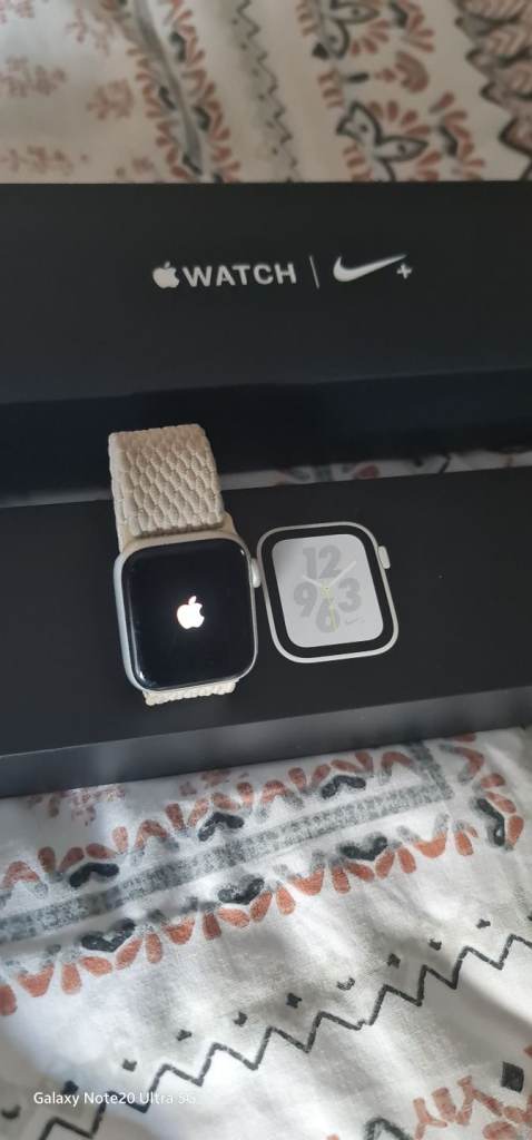 Apple watch nike +