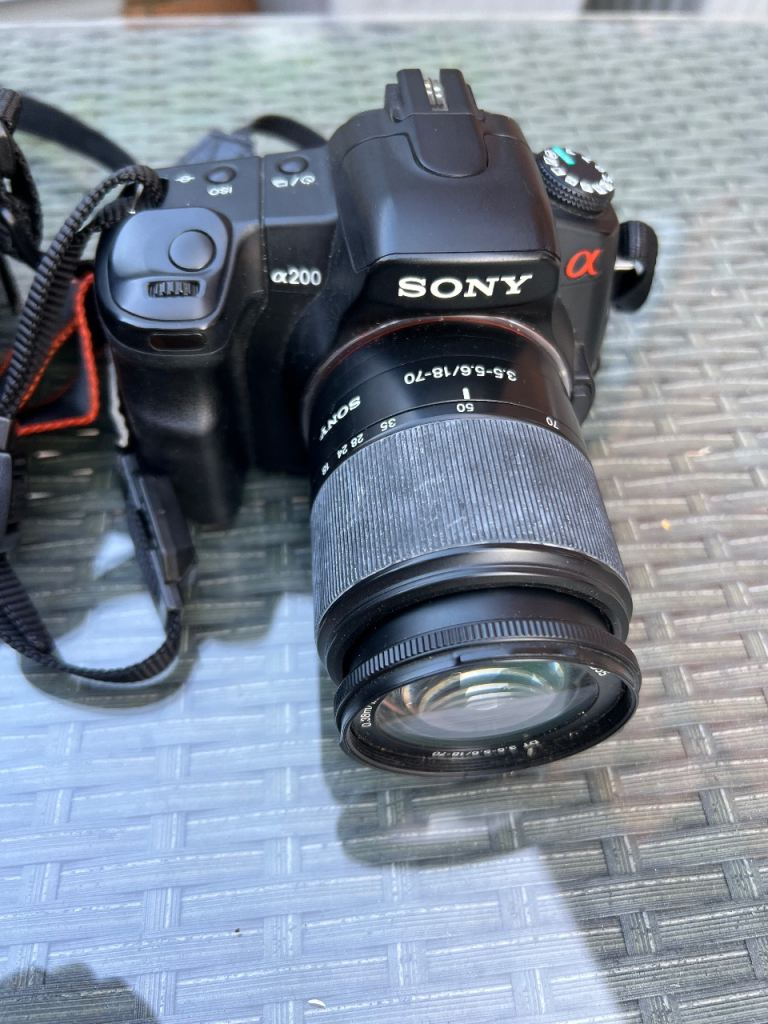 Sony Alpha a200 DSLR Camera with 18-70mm Lens. Spare or Parts Free