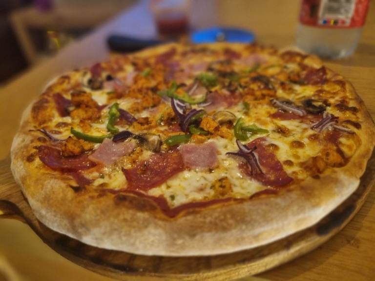 Pizza oven