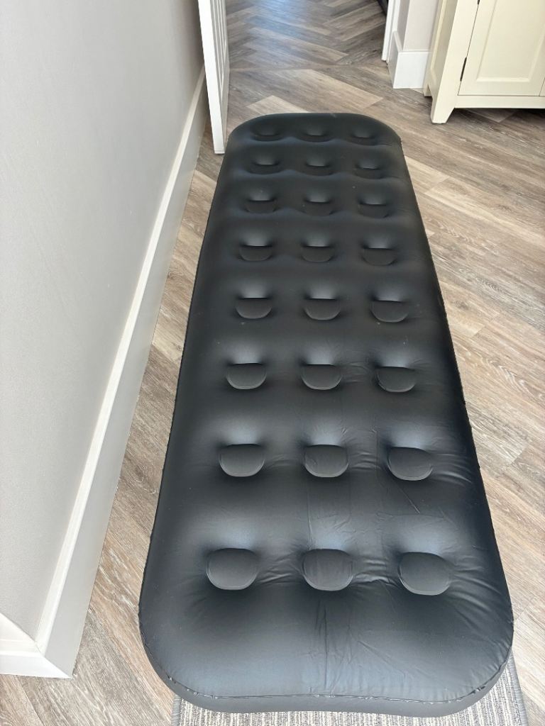 Freedom Trail Single Lite Flock Airbed – As Good As New