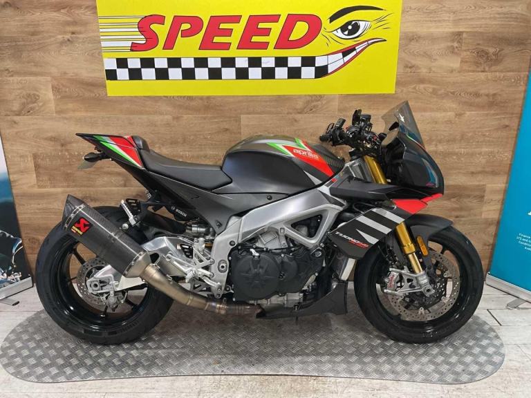 APRILIA TUONO V4 1100 FACTORY